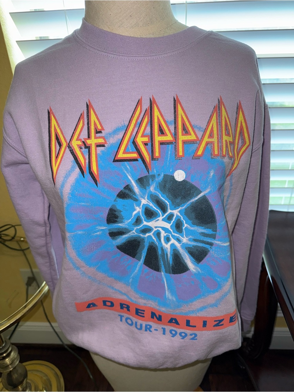 Vintage Def Leppard Adrenalize Tour 1992 Graphic Sweatshirt - Lilac